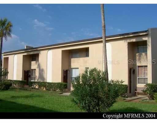 4521 LA CARMEN COURT TAMPA, FL 33611