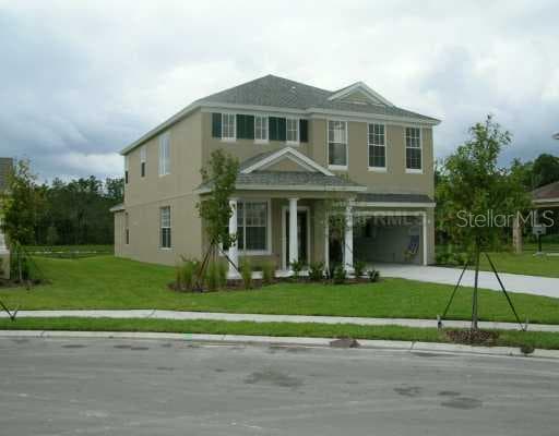 1033 NEPOLEAN WAY WESLEY CHAPEL, FL 33543