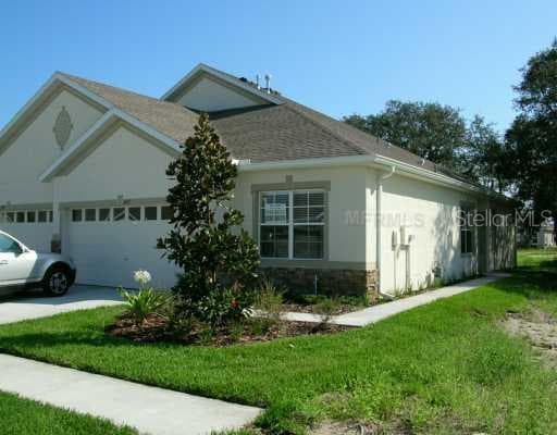6925 SURREY OAKS DRIVE APOLLO BEACH, FL 33572