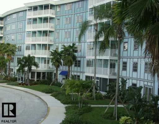 3315 58th AVENUE S UNIT 615 St. Petersburg, FL 33712