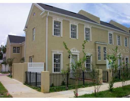 1006 EDISON PARK COURT TAMPA, FL 33606