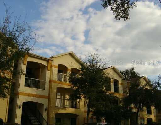 5616 Pinnacle Heights CIRCLE UNIT 7-302 Tampa, FL 33624