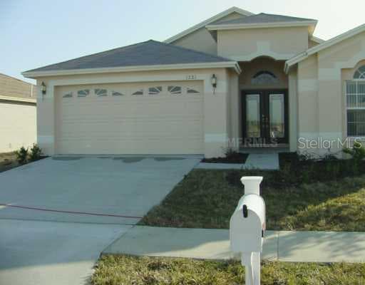 1221 BARCLAY WOOD DRIVE Ruskin, FL 33570