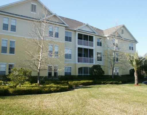 9405 Crescent Loop CREEK UNIT 304 Tampa, FL 33619