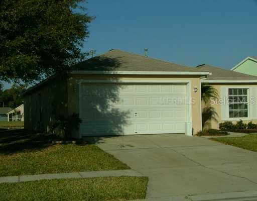 1616 MAXIMILIAN DRIVE WESLEY CHAPEL, FL 33543