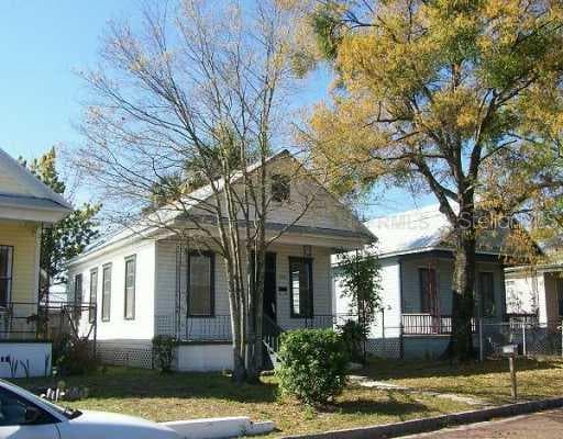 2128 W Nassau STREET Tampa, FL 33607