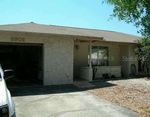 8902 ROCKY RUN COURT TOWN AND COUNTRY, FL 33634