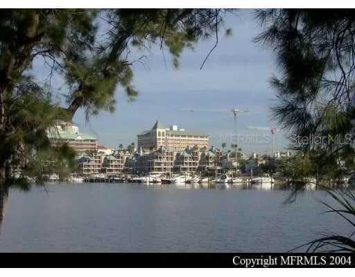 1115 SHIPWATCH CREEK TAMPA, FL 33602