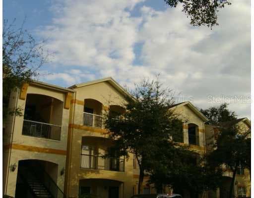 Pinnacle Heights CIRCLE Tampa, FL 33624