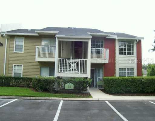 215 Lake Brook CIRCLE UNIT 205 Brandon, FL 33511