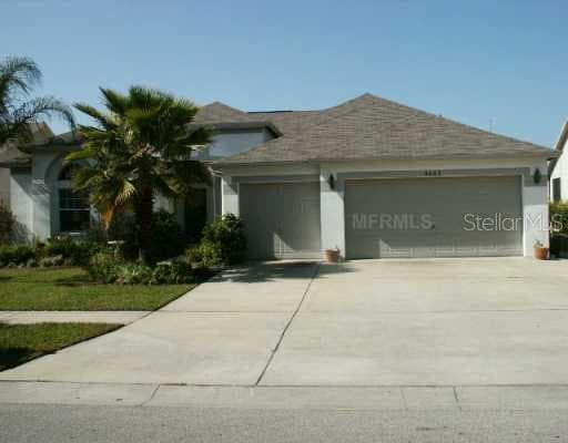 4605 River Close BOULEVARD Valrico, FL 33594