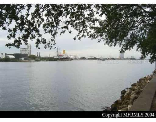 854 S DAVIS TAMPA, FL 33606