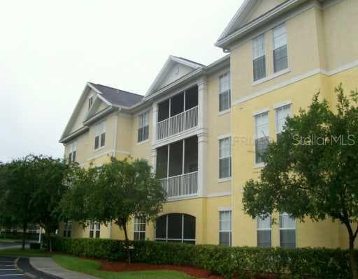 9415 Crescent Loop CIRCLE UNIT 204 Tampa, FL 33619