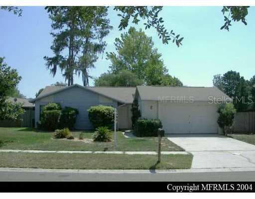 3913 KRISTIN PLACE Valrico, FL 33594