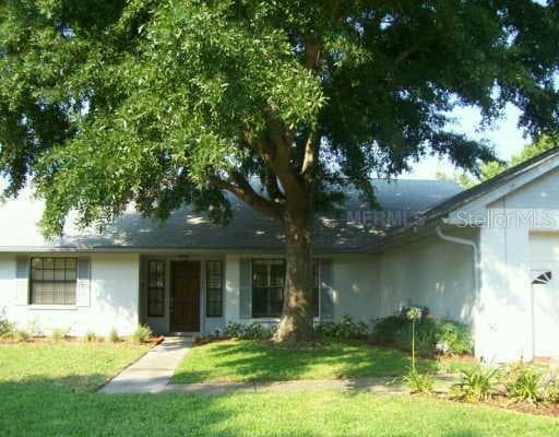 3420 Pleasant lake DRIVE Tampa, FL 33618