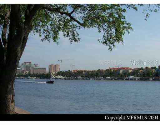 700 HARBOUR ISLAND BOULEVARD S UNIT 425 TAMPA, FL 33602