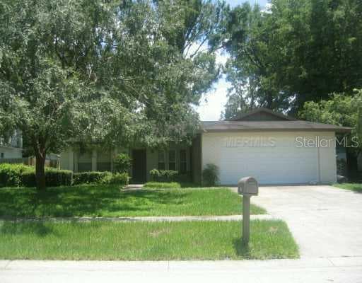 106 Field LANE Seffner, FL 33594