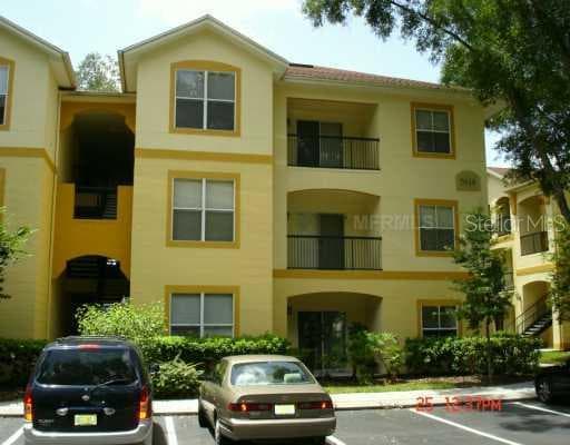 5606 PINNACLE HEIGHTS CREEK UNIT 207 Tampa, FL 33624