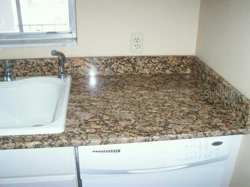10310 Carrollwood COURT UNIT 33 Tampa, FL 33618