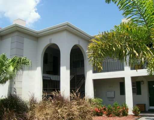 10318 Carrollwood LANE UNIT 65 Tampa, FL 33618