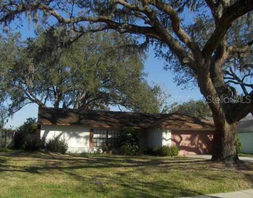 13705 OLD FARM DRIVE TAMPA, FL 33625
