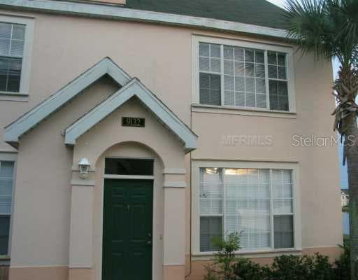 9132 LAKE CHASE ISLAND WAY UNIT 9132 Tampa, FL 33626