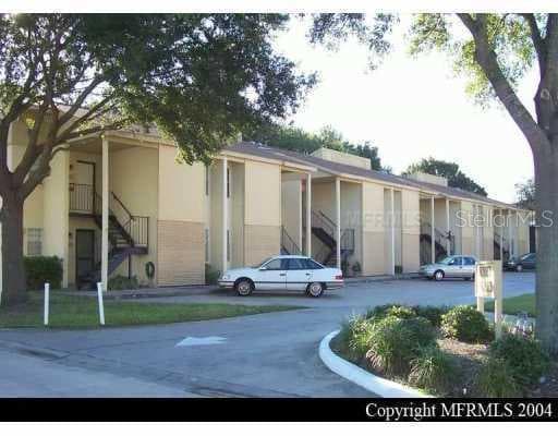 3812 N OAK DRIVE UNIT M12 TAMPA, FL 33611