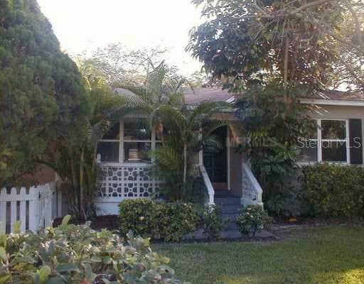 3608 S HIMES AVENUE