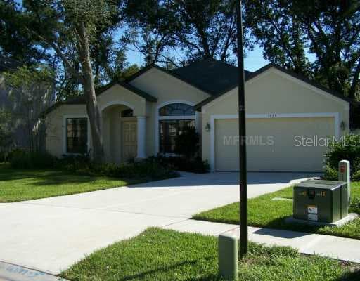 1925 ABBEY RIDGE DRIVE Dover, FL 33527