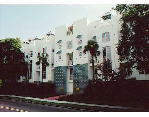 4950 BAYSHORE BOULEVARD UNIT 10 Tampa, FL 33611