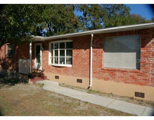 3914 E Deleuil AVENUE Tampa, FL 33610