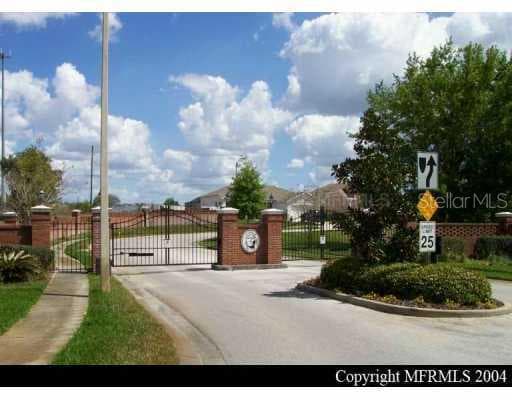 1737 CANOE DRIVE LUTZ, FL 33559