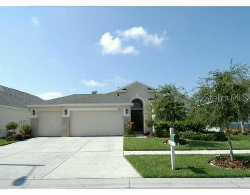 7669 NOTTINGHILL SKY DRIVE APOLLO BEACH, FL 33572