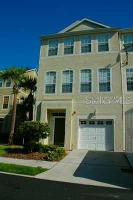 2921 POINTEVIEW DRIVE TAMPA, FL 33611