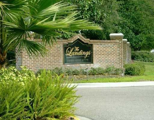 4115 CHATHAM OAK COURT UNIT 221 TAMPA, FL 33624