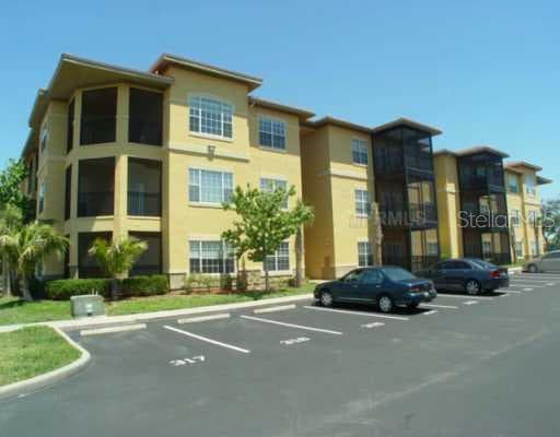 4333 BAYSIDE VILLAGE DRIVE UNIT 228 Tampa, FL 33615