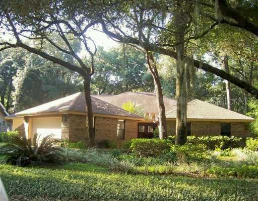 2407 OAK LANDING DRIVE BRANDON, FL 33511