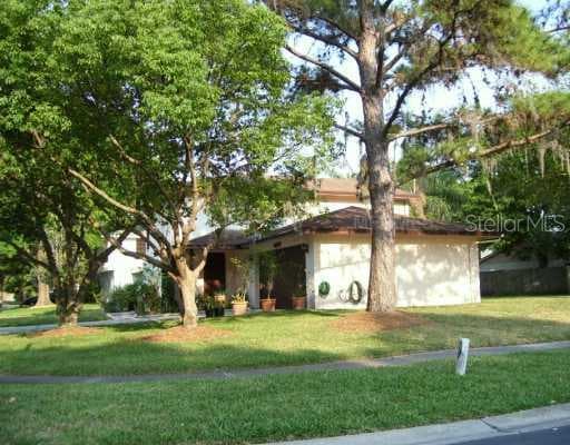 4608 COUNTRY HILLS DRIVE TAMPA, FL 33624