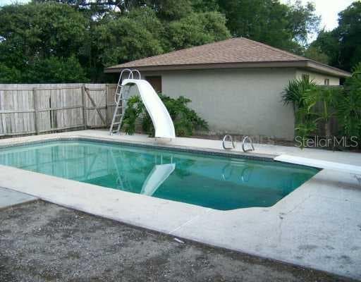 2713 WASHINGTON ROAD Valrico, FL 33594