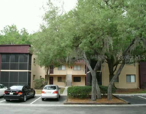 11718 RAINTREE LAKE LANE UNIT B TEMPLE TERRACE, FL 33618