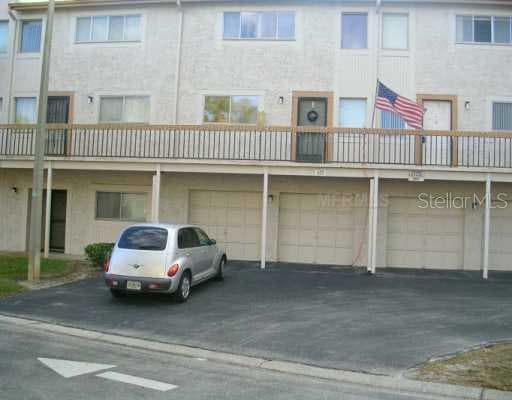 6311 NEWTOWN CREEK UNIT B 6 Tampa, FL 33615