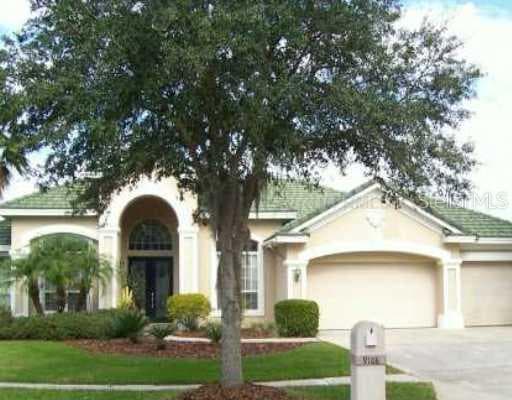9106 WOODRIDGE RUN DRIVE TAMPA, FL 33647