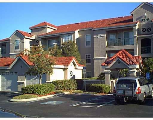 18106 PEREGRINES PERCH PLACE UNIT 306 Lutz, FL 33558