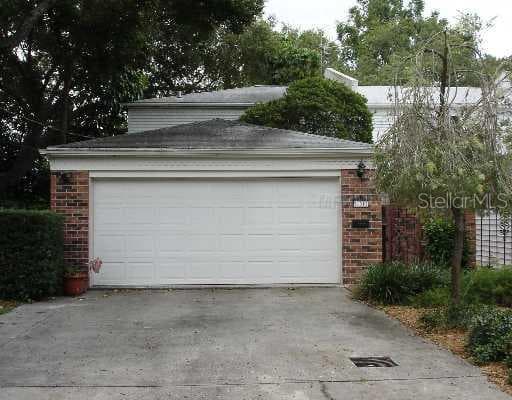 104 S LAUBER WAY TAMPA, FL 33609
