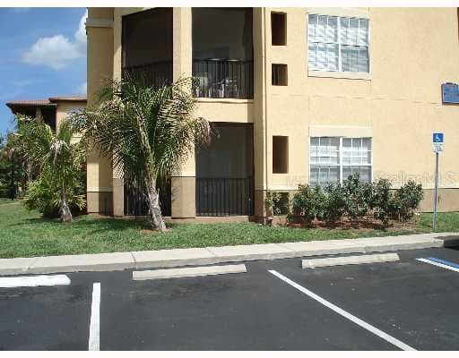 4323 BAYSIDE VILLAGE DRIVE UNIT 128 Tampa, FL 33615