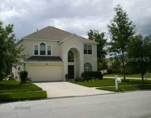 1651 FENNSBURY COURT WESLEY CHAPEL, FL 33543