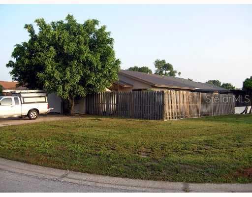 5017 PARKHILL PLACE TAMPA, FL 33624