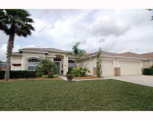 5916 FALCONWOOD PLACE LITHIA, FL 33547