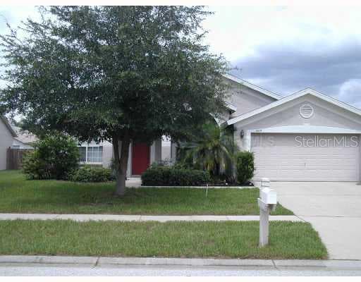 809 SANDY TRAIL PLACE BRANDON, FL 33511