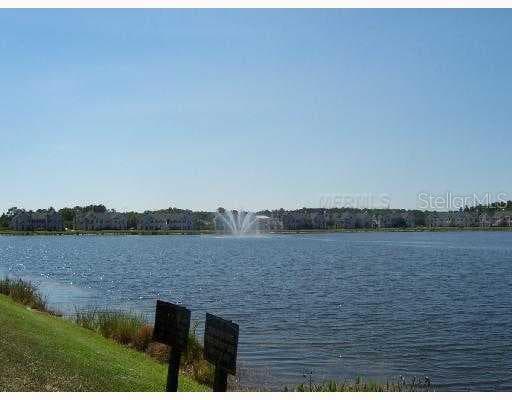 9738 LAKE CHASE ISLAND WAY UNIT 9738 Tampa, FL 33626